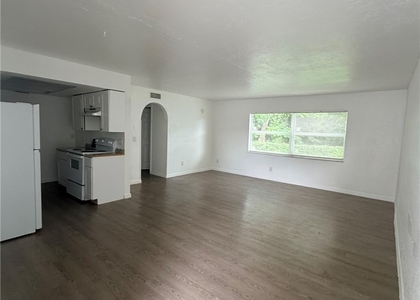 1919 Lillie Street - Photo 1