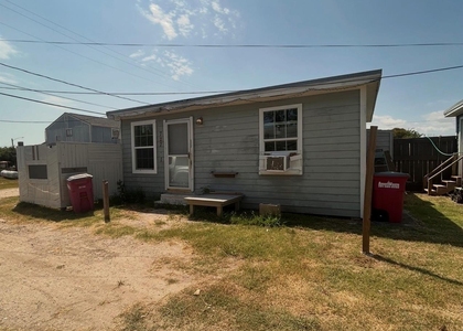 727 W 6th Unit 1 Street - Photo 1