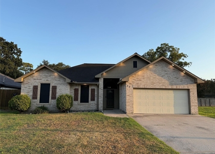220 W 1st Street - Photo 1