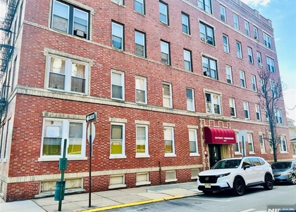 7812 Hudson - Photo 1
