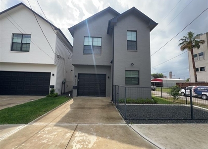 1423 Holly Street - Photo 1