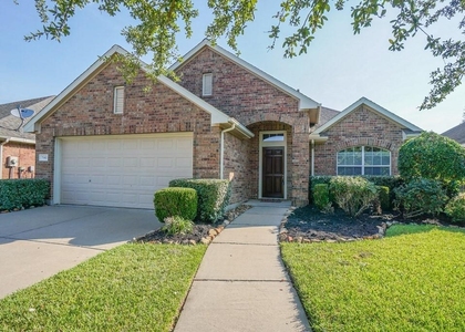 7102 Thistlewood Park Court - Photo 1