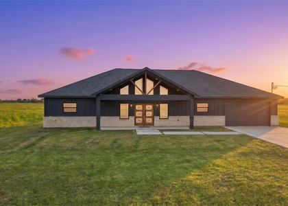 619 Chuckwagon Trail - Photo 1