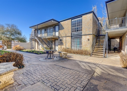 513 Ridge Street - Photo 1