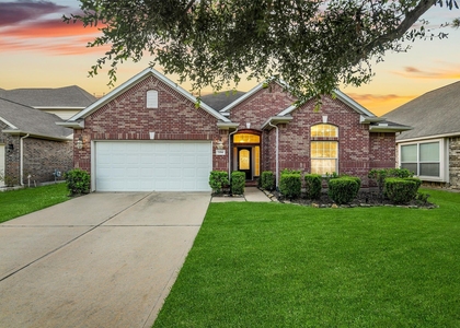 7014 Spruce View Court - Photo 1