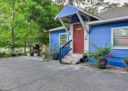 520 W 14th St - Photo 1