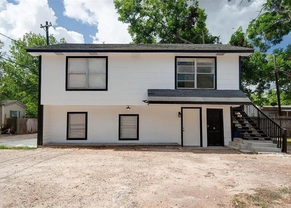 2206 Avenue M - Photo 1