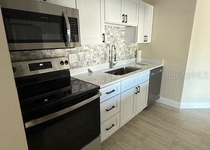 140 Hunter Lake Drive - Photo 1