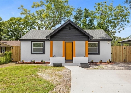 812 W Miller Street - Photo 1