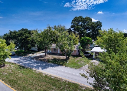 4115 37th Street W - Photo 1