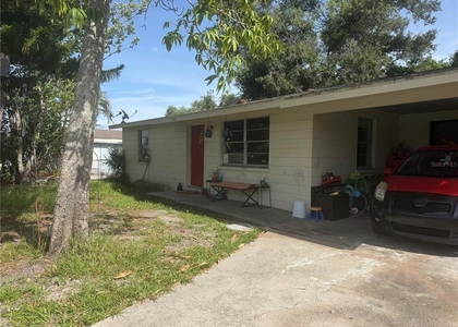 1422 23rd Avenue E - Photo 1