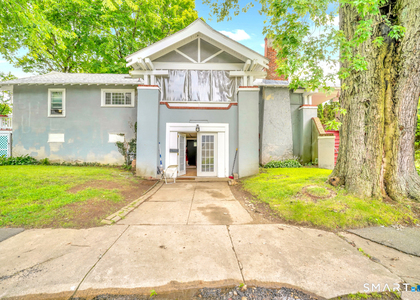 616 Willow Street - Photo 1