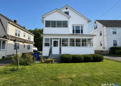 99 Seymour Avenue - Photo 1