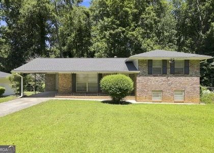 2909 Briarwood Boulevard - Photo 1