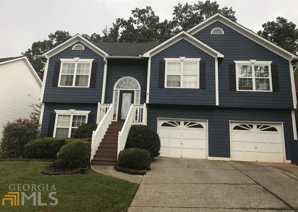 975 Hillary Lane - Photo 1