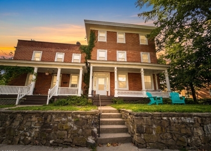 8 Trenton Ave - Photo 1