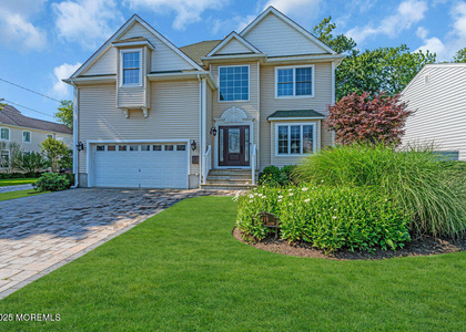 419 Central Avenue - Photo 1