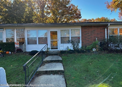 106 E Edinburgh Lane - Photo 1