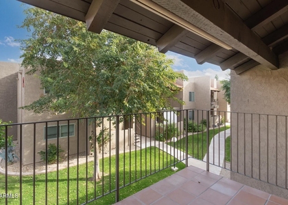 5525 E Thomas Road - Photo 1