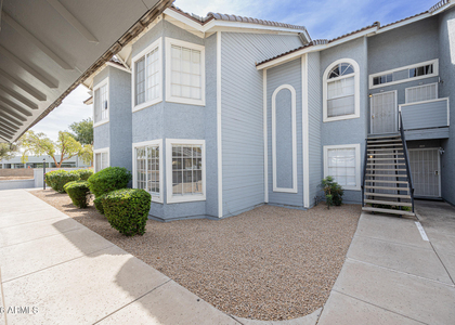 2910 W Marconi Avenue - Photo 1