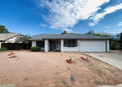 1524 W Mission Drive - Photo 1