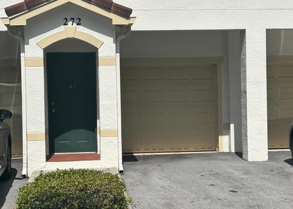 272 Se Kitching Circle - Photo 1