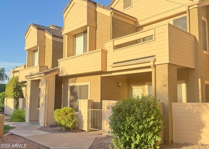 2035 S Elm Street - Photo 1