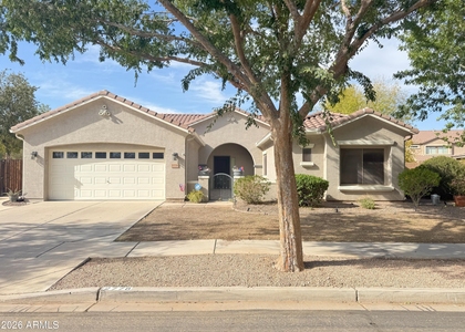 2778 E Courtney Street - Photo 1