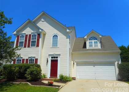 1018 Fountainbrook Drive - Photo 1