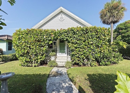 629 N Lakeside Drive - Photo 1