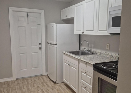 609 20th Street - Photo 1
