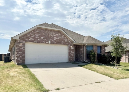 2805 Arabian Lane - Photo 1