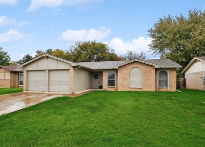 237 Volunteer Drive - Photo 1