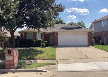 4936 Happy Trail - Photo 1