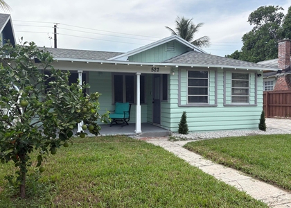 527 S L Street - Photo 1