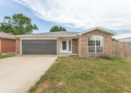 200 Cutting Horse Lane - Photo 1