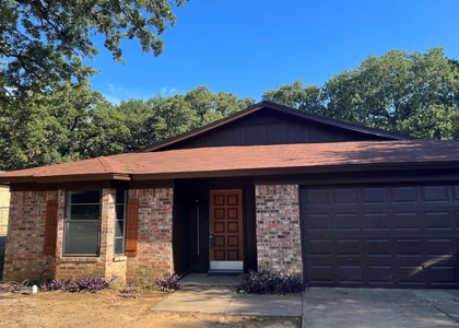 2936 Hunting Drive - Photo 1