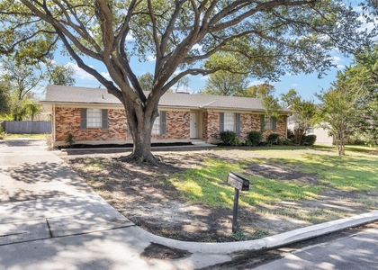 3170 Golfing Green Drive - Photo 1