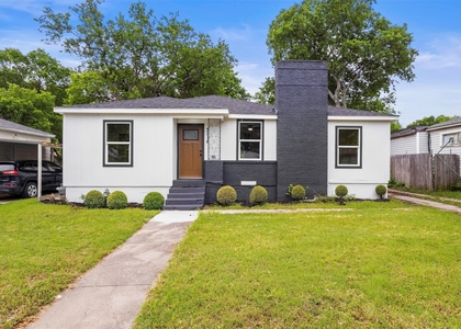 3216 Sharon Street - Photo 1
