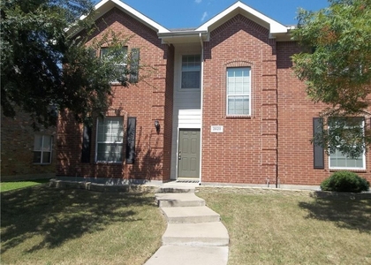 2820 Deer Ridge Drive - Photo 1