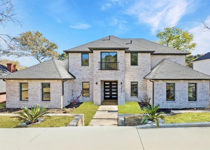 2415 Valley View Drive - Photo 1