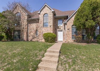 703 Rams Court - Photo 1