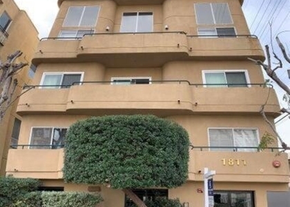 1811 Manning - Photo 1