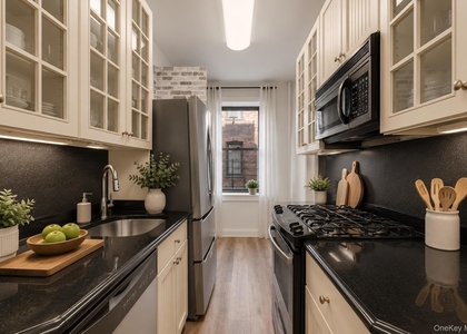 37-21 80 Street - Photo 1