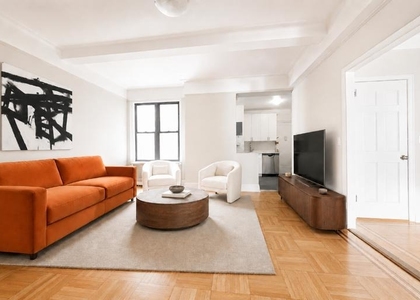 200 W 90th Street - Photo 1