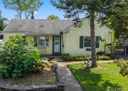 30 Runyon Avenue - Photo 1