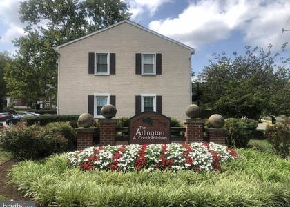 2707 S Walter Reed Drive - Photo 1