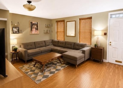 238 E Thompson Street - Photo 1