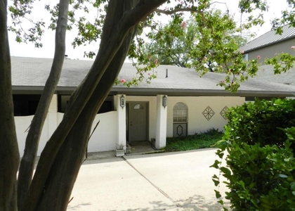 3713 Meredith St - Photo 1