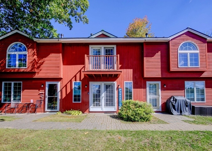 98 Washington - Photo 1